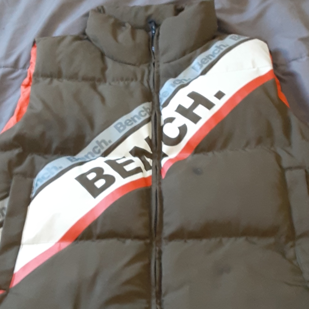 BENCH VEST